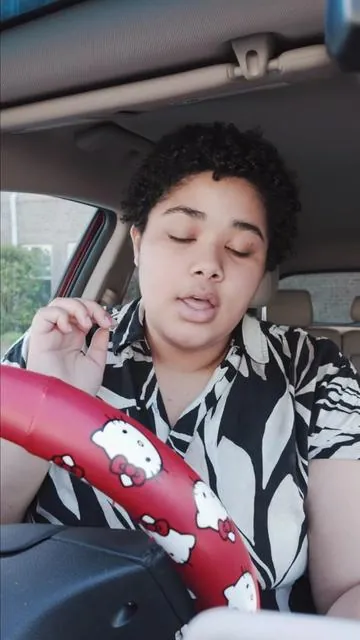 the way 💜 by @missjillscott  recording covers with the #xtramuse from @@Xtra Direct is so much easier. I’m able to lock in on my face and the camera moves with me. 10/10 recommend 💜 #jillscott #theway #neosoul #singer 