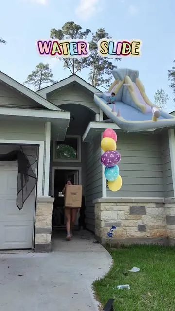Le va a encantar a los niños💛 #waterslide #resbaladilla #gigiarroyo #oliver #inflateablepool 
