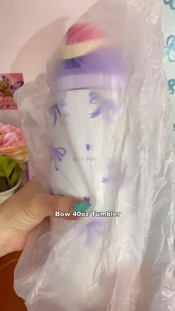 Cutesy bow tumbler #bow#globalpicks#40oztumbler#tumblerviral #viral