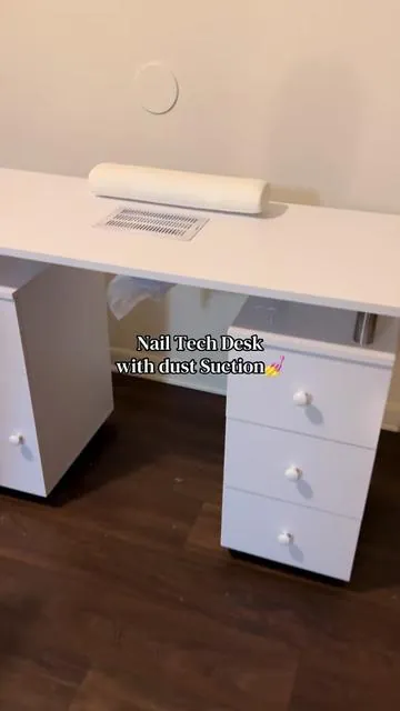 She loved it! #nailtechdesk #nailtechsetup #manicuredesk #tiktokshopspringglowup #nailsalonfurniture 