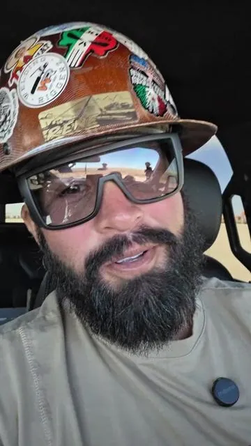 #bombereyewear  #safetyglasses  #workgear  #constructionlife  #photochromic 