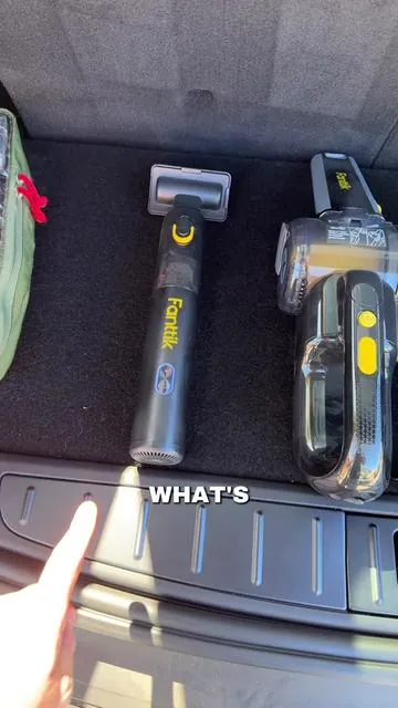 Fanttik’s car vacuum #fanttik #vacuum #cleaner #cars #carcleaning 
