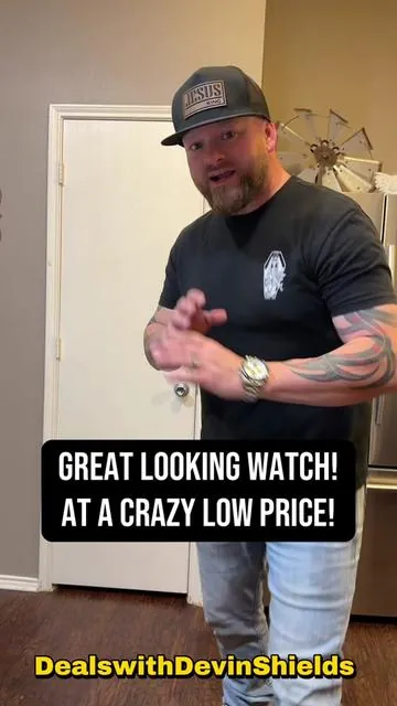 🛑 CRAZY LOW SALES PRICE 🛑Very stylish and fashionable Watch! #dealswithdevinshields #menswatch #fashionwatch #skmei #skmeiwatch 