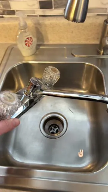 #kitchen #kitchenmakeover #kitchenfaucet #kitchensink #kitchenredo 
