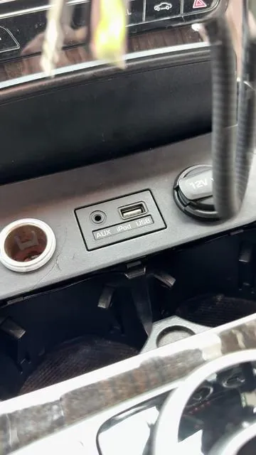 Use this adapter to turn your aux into bluetooth! #auxtobluetooth #aux #auxcord #bluetooth #carhacks 