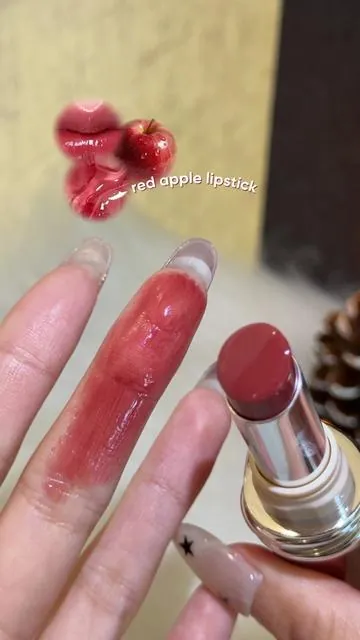 a (PDRN) apple lipstick!?🍎 #judydoll_us #lipstick #redlipstick #pdrn #glossylips 