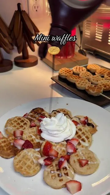 OSTBA Mini Waffle Maker