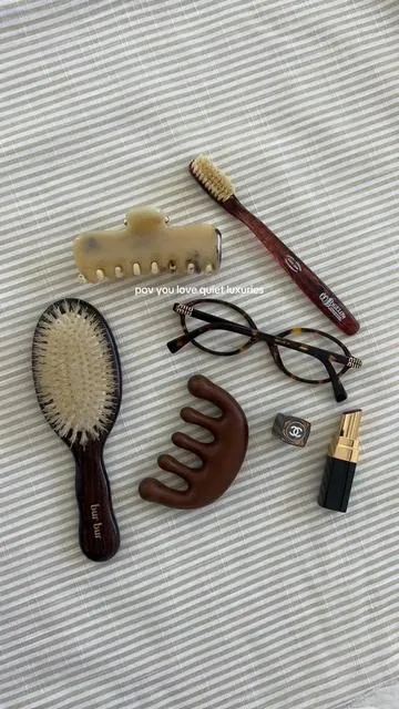 #burbur #hairbrush #quietluxury #boarbristlebrush #pinterestaesthetic 