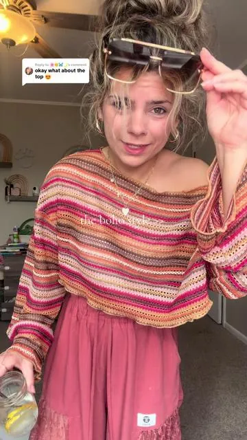 Replying to @🌸🌞🦋🌙 such a cute versatile top- coverup, lounge, cute outfit.. it does it all ✨ #knittedtop #coverup #bohooutfit #knittedshirt 