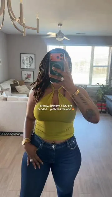 Okay THIS top?? yeah it’s doing everything 😮‍🔥 No bra needed ✔️ Holds the girls UP ✔️ Super stretchy + comfy ✔️ Dressy but still easy to throw on ✔️ And I got it in TWO colors because one was not enough This is that top you wear when you wanna look GOOD without doing too much I’m telling you now… don’t wait on this one it’s gonna go fast tap in & grab yours before it’s gone 🔥 #tiktokshopcreatorpicks #tiktokshopspringglowup #tiktokshopstockup #haltertop #summertop  