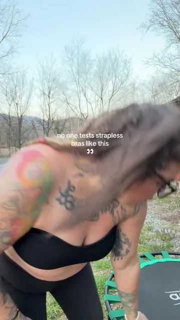 Does. NOT. Buddgggeeee!!!!!! one of the only strapless bras that hasn’t failed me!!!! #straplessbra  #vertvie  #tiktokshopspringglowup  #tiktokshopcreatorpicks  #Greenish  @vertvie_adrienne 
