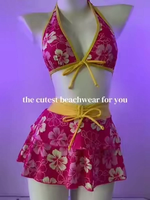 Love the floral design! Looks like the spring 💖🌸#swimsuit #bikinis #beachwear #bathingsuit #3piece 