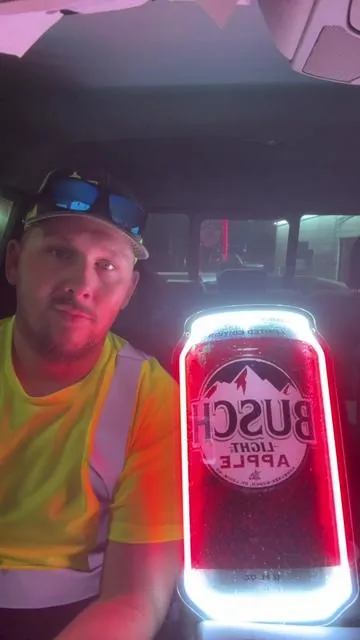 Buschhhhh. #dadssupportingdads #beer #mancave #mancaveideas #bluecollar 