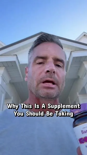 On a g-shot or just worried about muscle mass? Watch to learn more!  #philsmypharmacist #tiktokshopcreatorpicks #hmb #tiktokshopspringglowup #healtheducation 