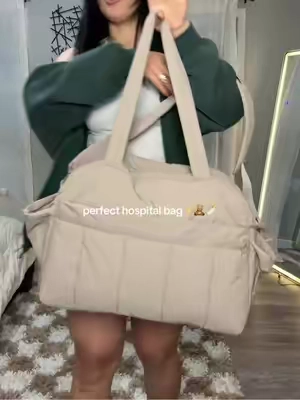 i wish i had this when i was prego lol @BAGSMART #diaperbag #duffelbag #hospitalbag 