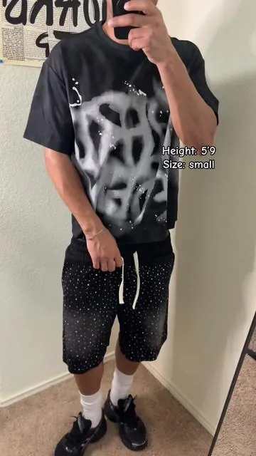 Literally perfect #affordablefashion #fashiontiktok #tee #streetwear 