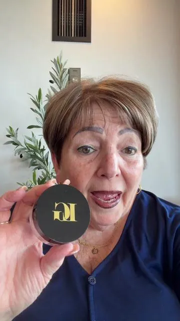 #creadordecontenidotiktok #fyp #LauraCeller#colorcorrectingsettingpowder