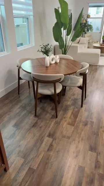 Mesa de comedor con las 3 b bueno bonito y barato  #tiktokshopfinds #diningroom #diningtable #homeupgrades #homedecor 