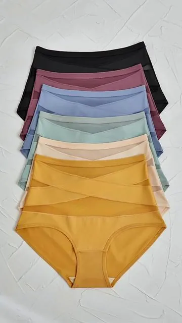 Bragas de mujer color liso, cintura alta, suaves y cómodas, paquete de 5, ropa interior femenina para todas las estaciones. #curvyfashion #girlsfashion #seamlessbra #findeañocontiktokshop🔥 #sheinbikini #sheinoutfits #unisexfashion #womenclothes #bras #accesoriosparamujeres