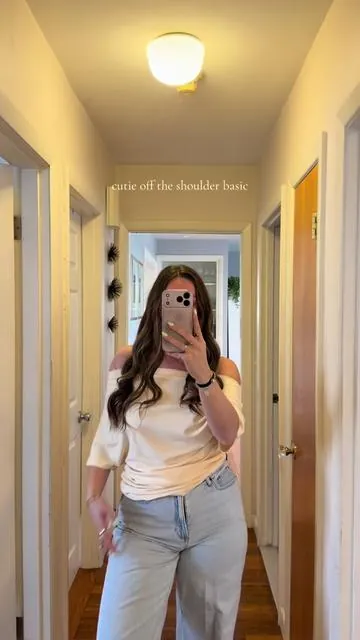 this top is so so cute #tiktokshopcreatorpicks #offtheshoulder #cutebasics #summerfashion #summerootd 