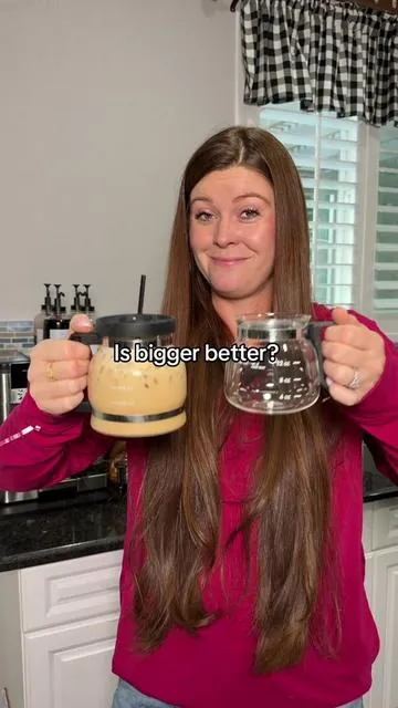 Cute coffee cups make your coffee taste better and now you can drink even more with this bigger size  #coffeepotmug #coffeecup #coffeeathome #coffeemug 