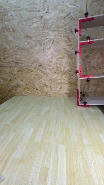 La forma más fácil de mantener una esquina perfecta a 90°#diy #hazlotumismo #carpinteria #proyectosdiy #herramientasdiy 