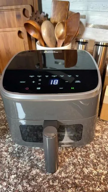“Yo no sé por qué esta air fryer está tan barata ahora mismo… 👀 y encima es de 4QT, tamaño perfecto.”#airfryer #kitchenfindsf#freidoradeairea#airfryertiktokhomefinds#homefindispy @Sweetcrispy S 