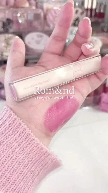 I literally have to have every pink @Rom&nd US lip tint 🫶💗 so good!! #fyp #romand #liptint #kbeauty #romanddewyfulwatertint 