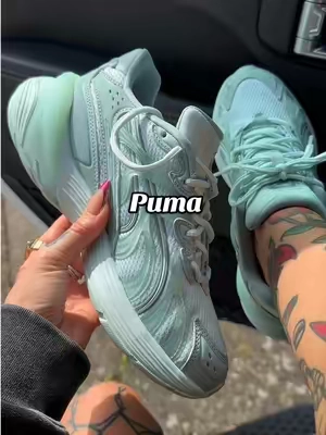 Love a teal sneakers moment for Spring 🤩 and these were dirt cheap! 
