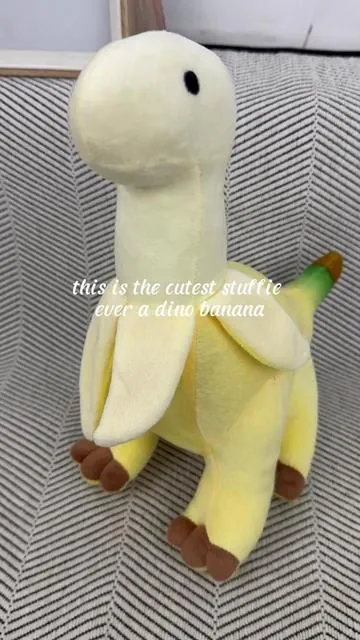 It’s soooooo cute omgggg 😍    #bananasaurus #dino #plush #spotlightfinds #fluffy. 