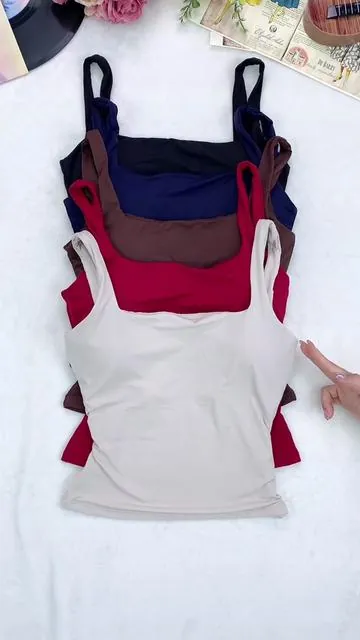 This square neck yoga tank top delivers effortless stretch for all-season workouts and daily wear. #tiktokshopcreatorpicks #spotlightfinds #tiktokshopstockup #activewear #yogawear 