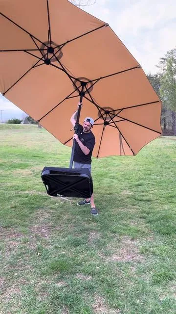 Light up your backyard nights with the @Yaheetech Solar-Powered Lighted Patio Umbrella 💡⛱️ Charge by day, glow by night. Built-in solar LED lights create the perfect vibe for evening dinners, pool nights, or relaxing on the patio no wires, no batteries, just effortless outdoor lighting. Durable, adjustable, and made to turn any backyard into a cozy nighttime hangout. Upgrade your patio and enjoy shade in the day + ambiance at night. #patioumbrella #backyardvibes #outdoorliving #patioseason #patiofurniture 