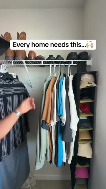 These are absolutely genius #collapsiblehanger #foldinghanger #hangers #homeessentials #spacesavinghangers 