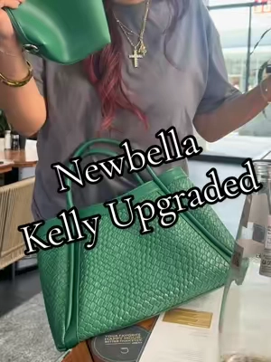 Okay I didn’t think I needed another bag… but this one just makes every outfit look more put together… and it fits everything without feeling bulky. #newbella #greenbag #tiktokshopspringglowup #springfashiom #pursetok 