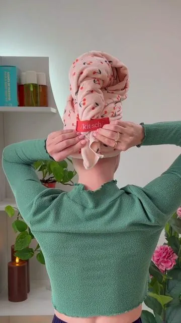 Hair care essentials 🍒 luxury satin-lined shower cap + XL hair towel wrap #kitsch #showercap #hairtowel #haircare #kitschsuperbrandday @Kitsch 