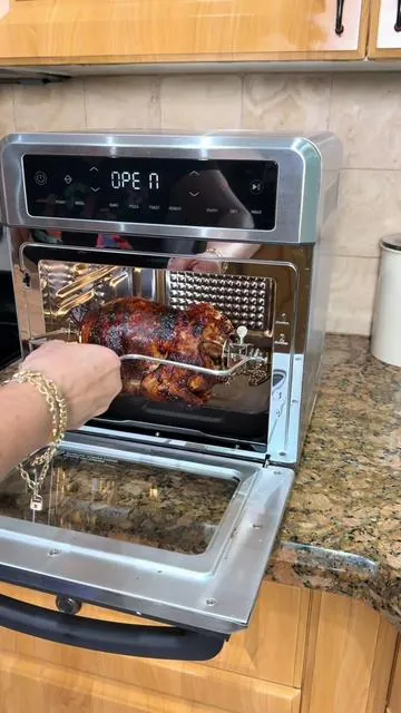 Si quieres un pollo rostizado jugoso y doradito como este necesitas mi nuevo air fryer y horno à la vez #cosori#cosoriairfryer#airfryer#tiktokshopspringglowup#tiktokshopcreatorspicks 