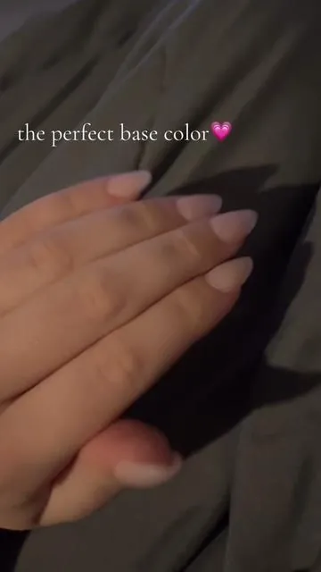 in shade 1352!! #gaoy #gaoygelpolish #gelxnails #nailinspo #gelx 