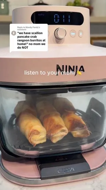 Replying to @Mandy Pandy We did in fact have crab rangoon burritos at home.  #NinjaCRISPiPro #NinjaCRISPi #CrabRangoon #GlassAirFryer 