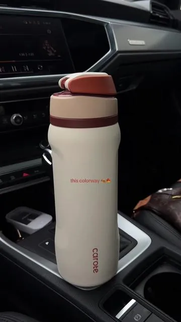 don’t get mad at me when i say i miss fall 🍂 #fyp #fall #waterbottle #carote #trending 