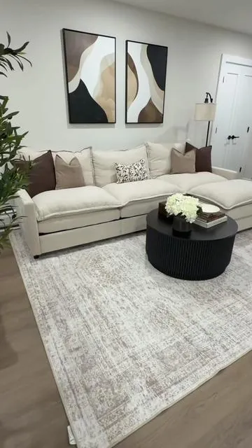 Una alfombra neutral, resistente a manchas, lavable y sin tonos de colores raros, es sin duda el sueño de todas las madres aesthetic neutrales atrapadas en el caos de los niños #neutralrug #rug 