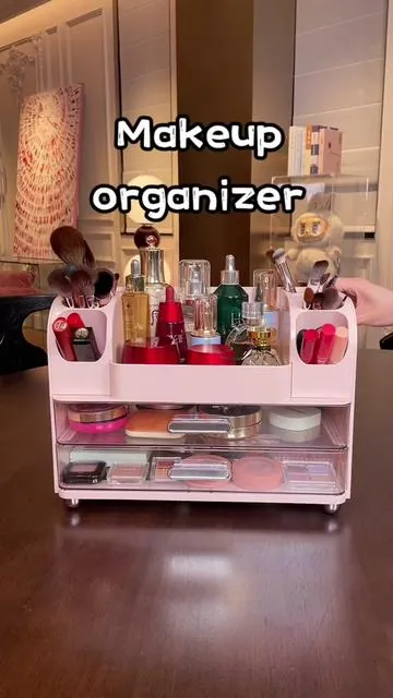 Deja de buscar tu maquillaje entre el desorden, este organizador tiene capacidad enorme, guarda todo tu skincare y maquillaje, cajones súper fluidos y calidad excelente 🔥#tiktokshopcreatorpicks #tiktokshophoildayhaul #onsalenow️️️🔥🔥🔥🔥 #tiktokshopstockup #trucosdebelleza 