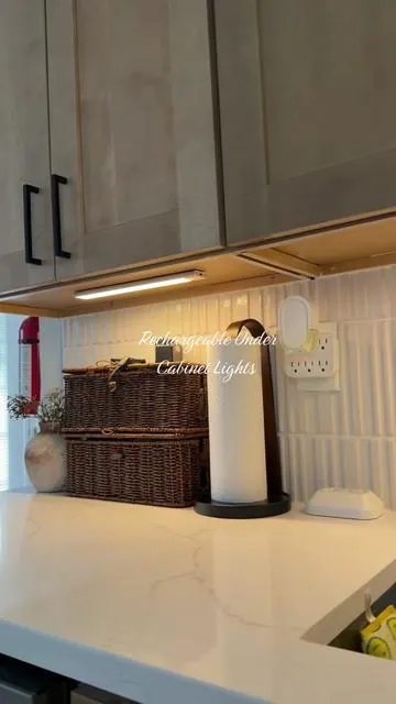Love it ✨  #cabinetlight #cabinetlights #tiktokshopfinds #homedecorideas #kitchenfinds 