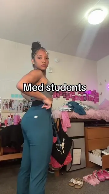 Cozy fit scrubs!! #fyp #scrubs #medstudent #caregiver 