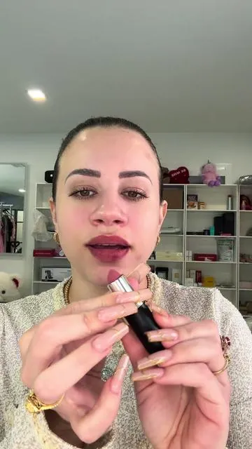 La base coreana más viral 🔥 esta base cubre todas las imperfecciones y deja el rostro radiante 😍 #koreanmakeup #foundation #tiktokmademebuyit #trucosdemaquillaje #maquillajetutorial 