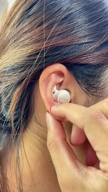 HTC ultra-light sleep earbuds are incredibly comfy for side sleepers, with seamless call and music support for all-day discreet wear.#HTCEarbuds #SideSleeperEarbuds #SleepHeadphones #WirelessEarbuds #ComfyAudioGadgets