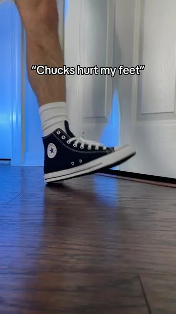 These converse all stars are so comfy now #chucks #converseallstar 