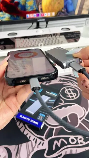 Save photos easily with phone hard drive 😲🔥#tiktokshopspringglowp #TikTokShopCyberMonday #spotlightfinds #usb #memory