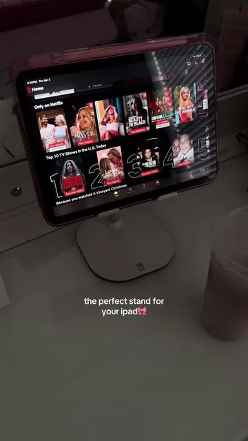 perfect when watching youtube, shows &movies!!@TikTok Shop Official #fyp #xyzbca #ipadstand #stand #girls 