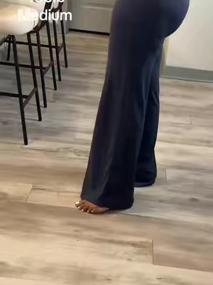 Yall know I love a good pair of flare legs 🔥#timeoff #flarepants #snatched #medium 