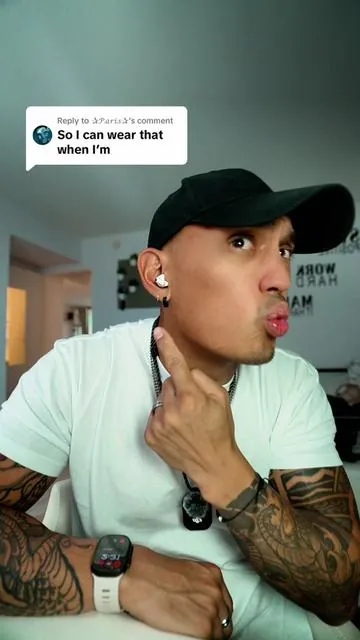 Replying to @✰𝒫𝒶𝓇𝒾𝓈✰ ##miniearbuds #wirelessearbuds #bluetoothearbuds #tiktokshopcreatorpicks #Tech 